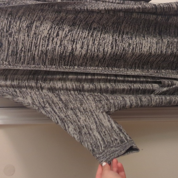 Hooded Gray American Eagle Sweater - Picture 4 of 4